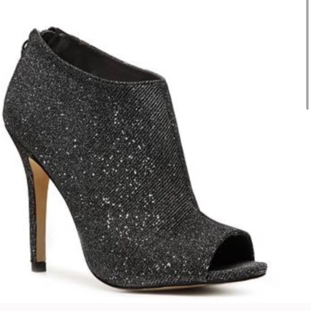 Audrey Brooke Heels, Women’s Size 7.5M, Sparkly, Open Toed, Leather Sole